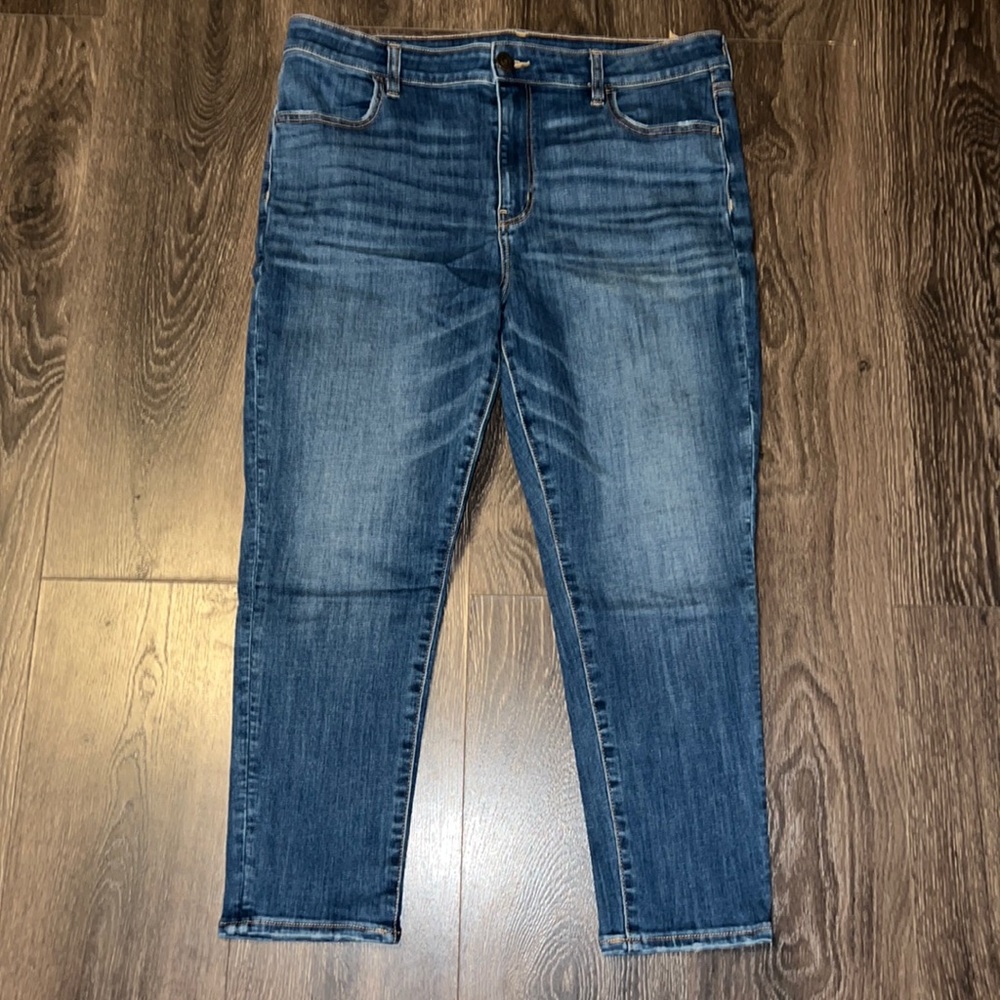 American Eagle Next Level Stretch Hi-Rise Jegging Crop